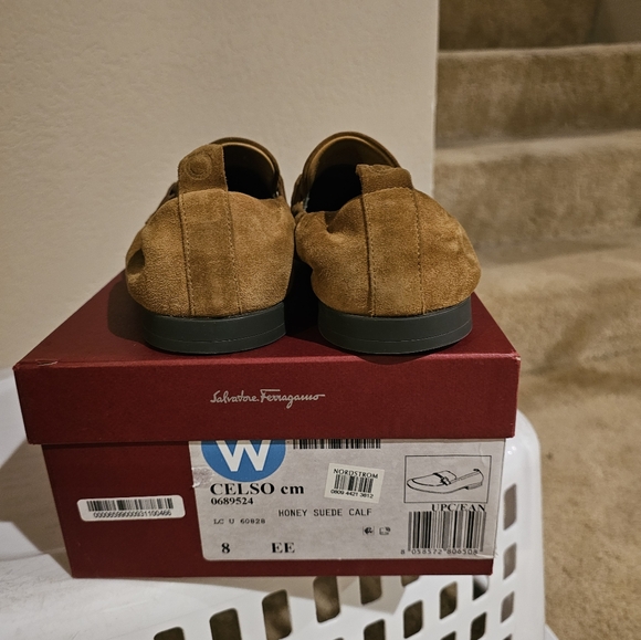 Salvatore Ferragamo Loafers Honey Suede - Picture 2 of 7